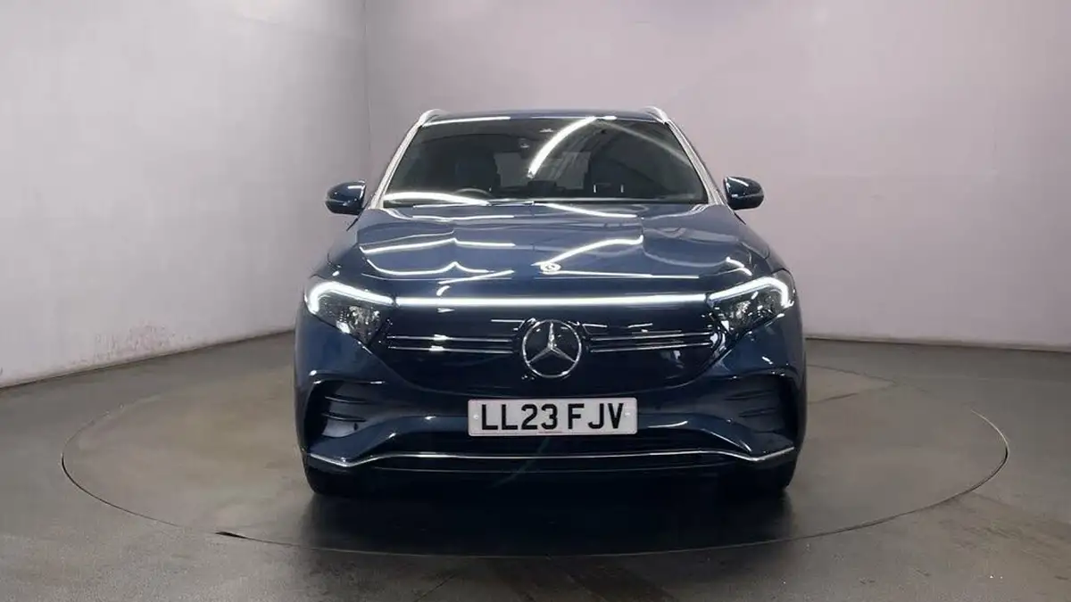 2023-mercedes-benz-eqa-e-eqa-300-amg-line-big-2