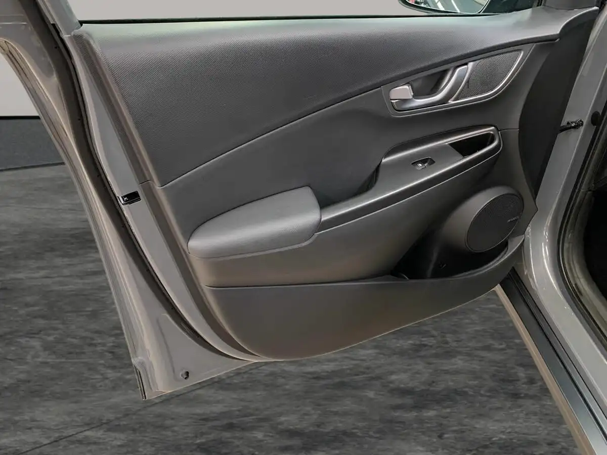 2020-hyundai-kona-e-premium-se-64kwh-105kw-obc-big-31