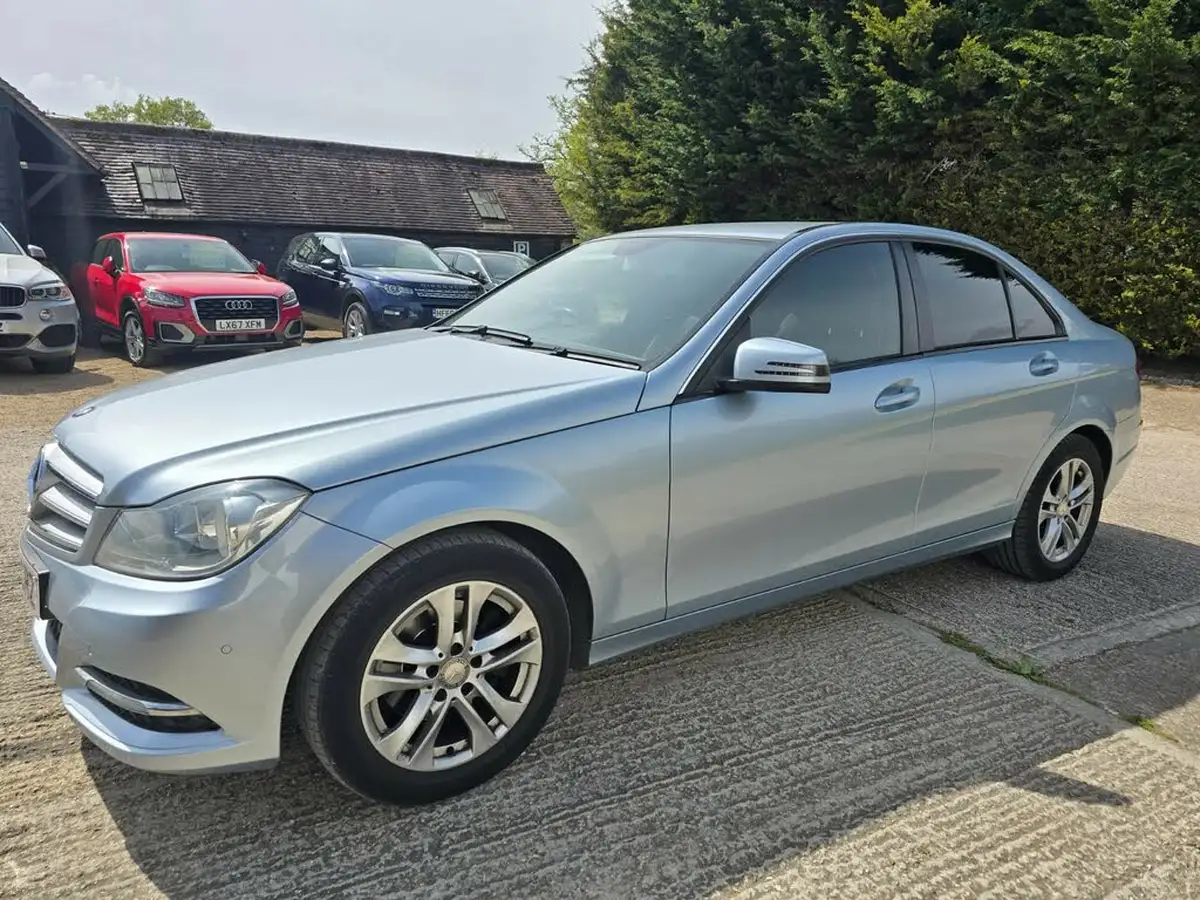 2012-mercedes-benz-c-class-21td-c220-cdi-executive-se-m-pilot-21cdi-blue-f-saloon-4d-7g-tronic-plus-big-1