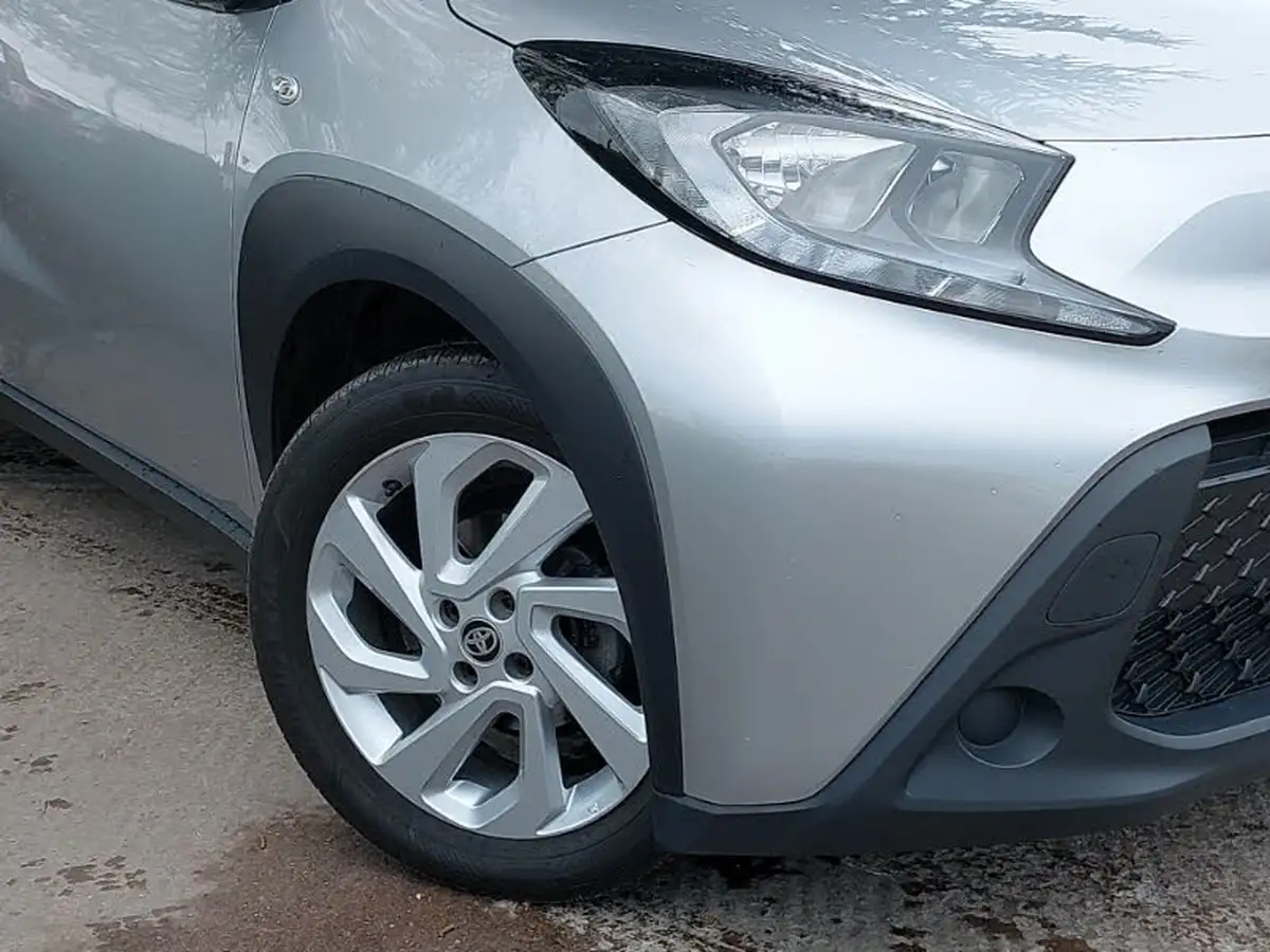 2023-toyota-aygo-x-10-vvt-i-pure-big-8