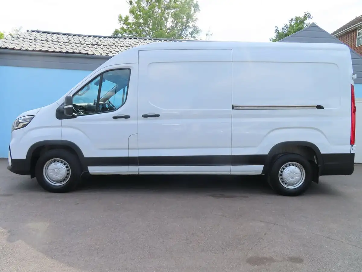 2023-maxus-deliver-9-big-10