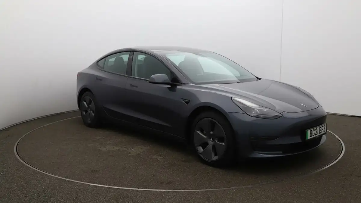 2021-tesla-model-3-e-long-range-4x4-big-36