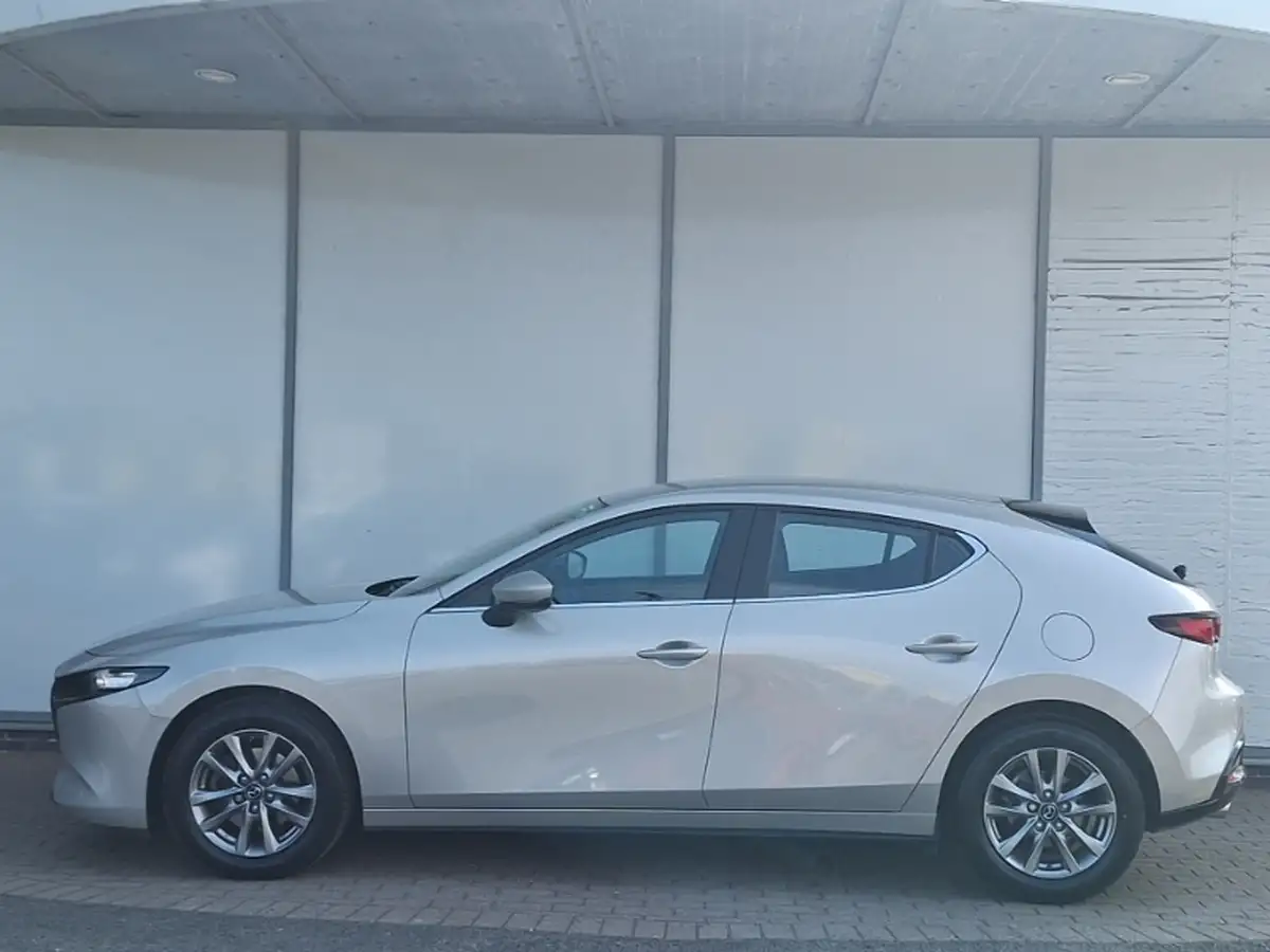 2022-mazda-mazda3-20-se-l-lux-122ps-hatchback-5d-auto-big-3