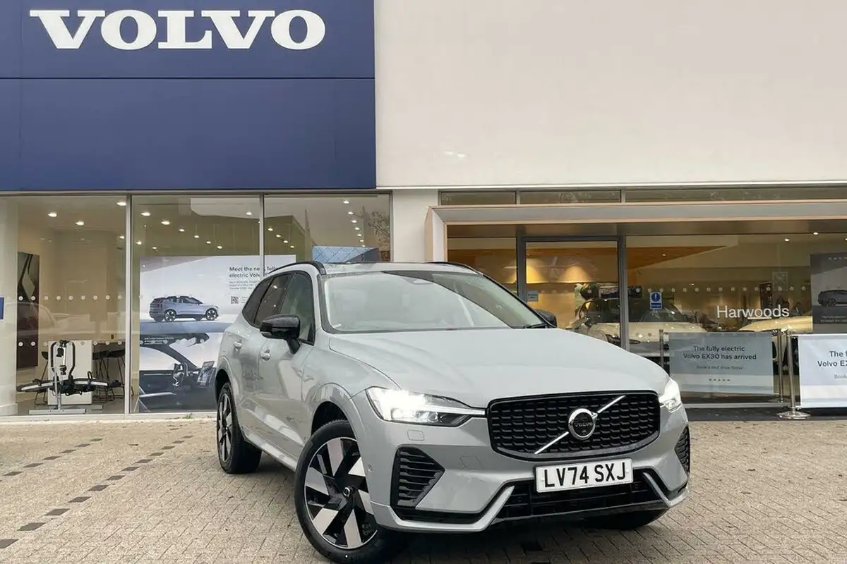 2024-volvo-xc60-20-t8-ultra-dark-big-0