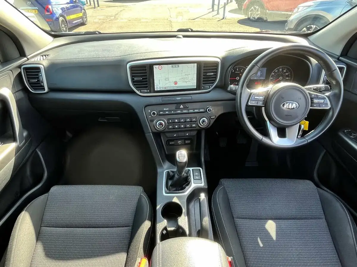 2021-kia-sportage-16-gdi-2-big-1