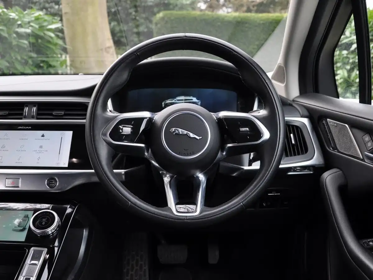 2021-jaguar-i-pace-ev400-hse-big-63