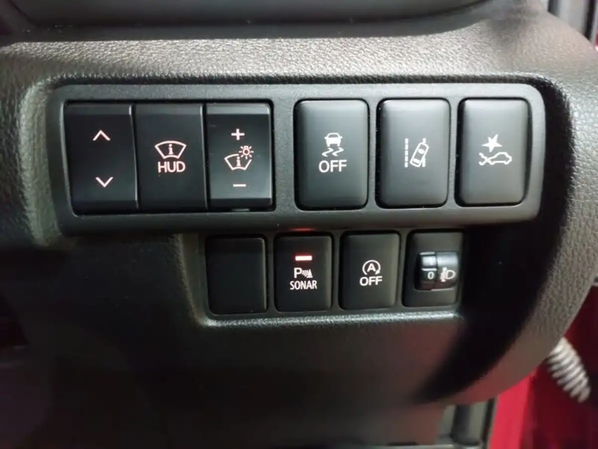 2018-mitsubishi-eclipse-cross-15-3-big-9