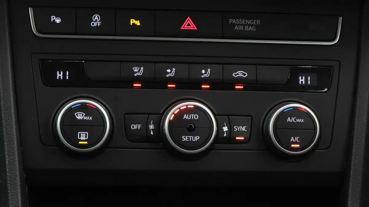 2022-seat-ateca-15-ecotsi-se-technology-big-12