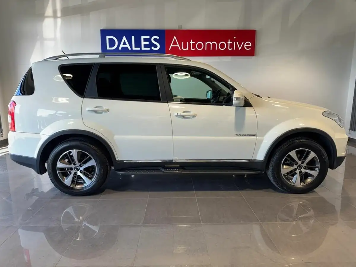 2016-kgm-ssangyong-rexton-w-22td-ex-t-tronic-big-3