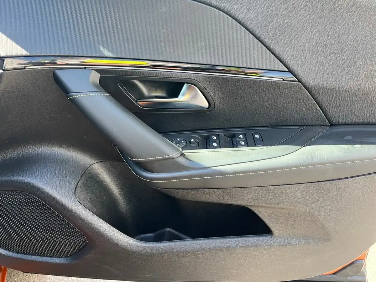 2021-peugeot-2008-suv-12-puretech-gt-premium-130bhp-eat8-big-23