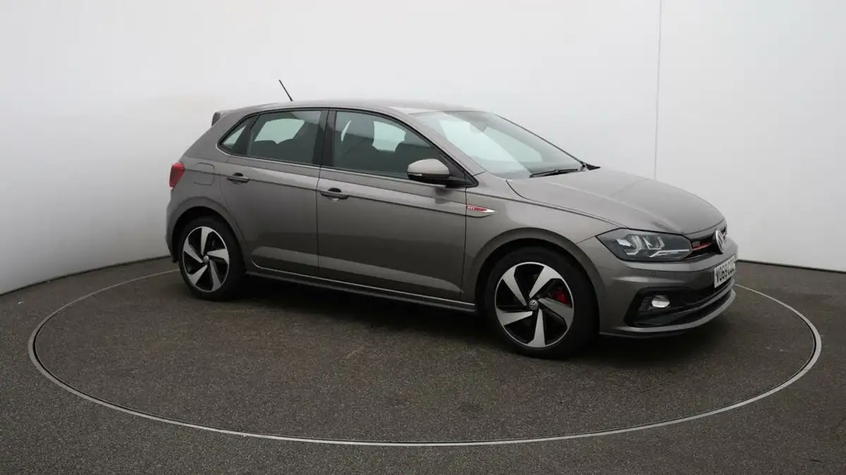 2019-volkswagen-polo-20-tsi-gti-big-44