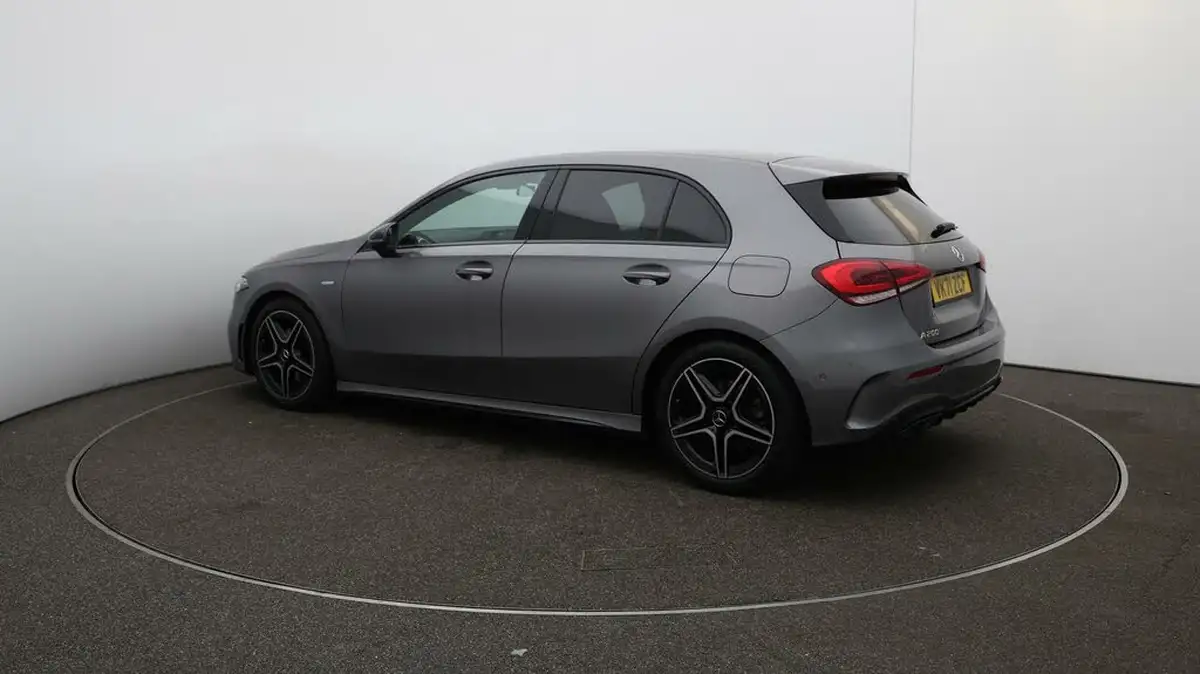 2022-mercedes-benz-a-class-13-a200-amg-line-executive-edition-hatchback-5d-7g-dct-big-35