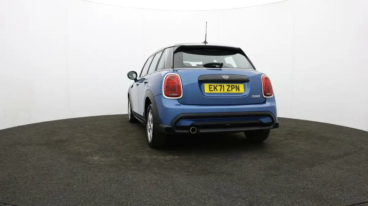 2021-mini-cooper-15-cooper-classic-hatchback-5d-auto-big-30