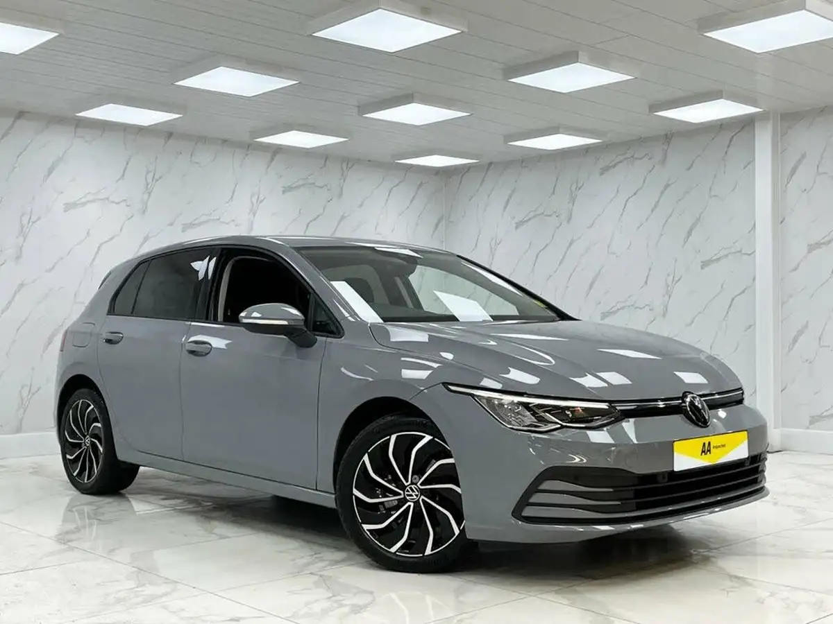 2024-volkswagen-golf-10-tsi-life-hatchback-big-9