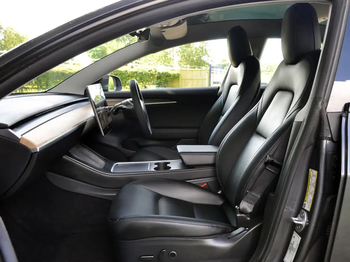 2021-tesla-model-3-e-long-range-4x4-big-36