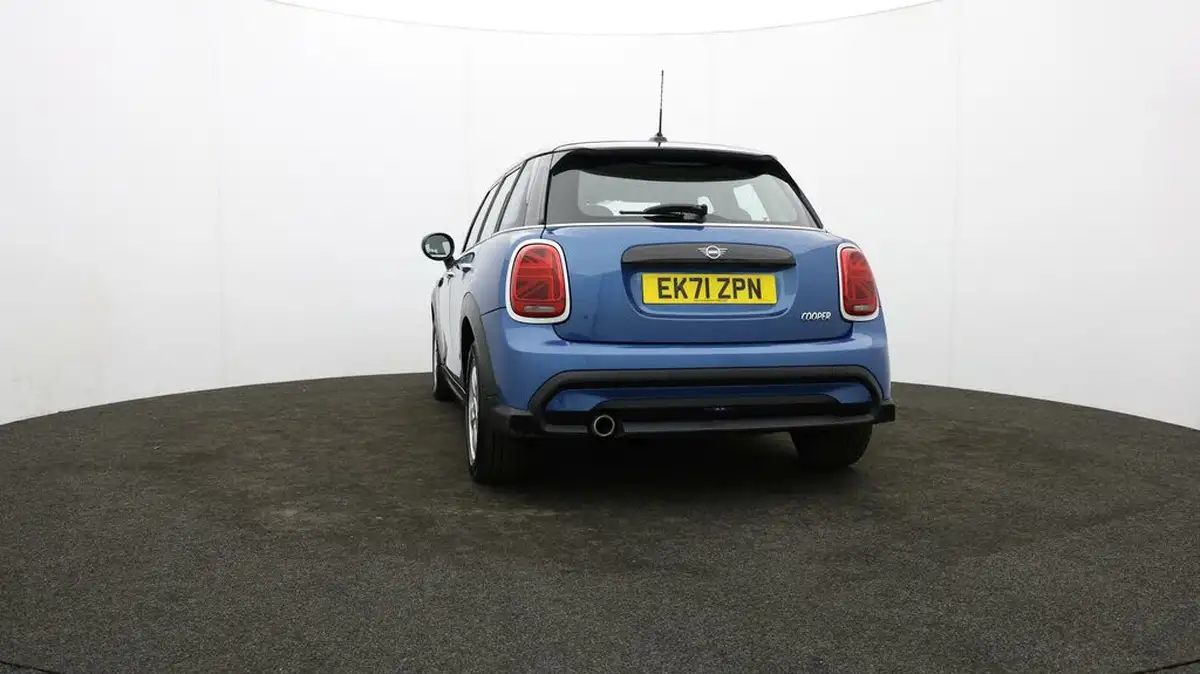 2021-mini-cooper-15-cooper-classic-hatchback-5d-auto-big-78