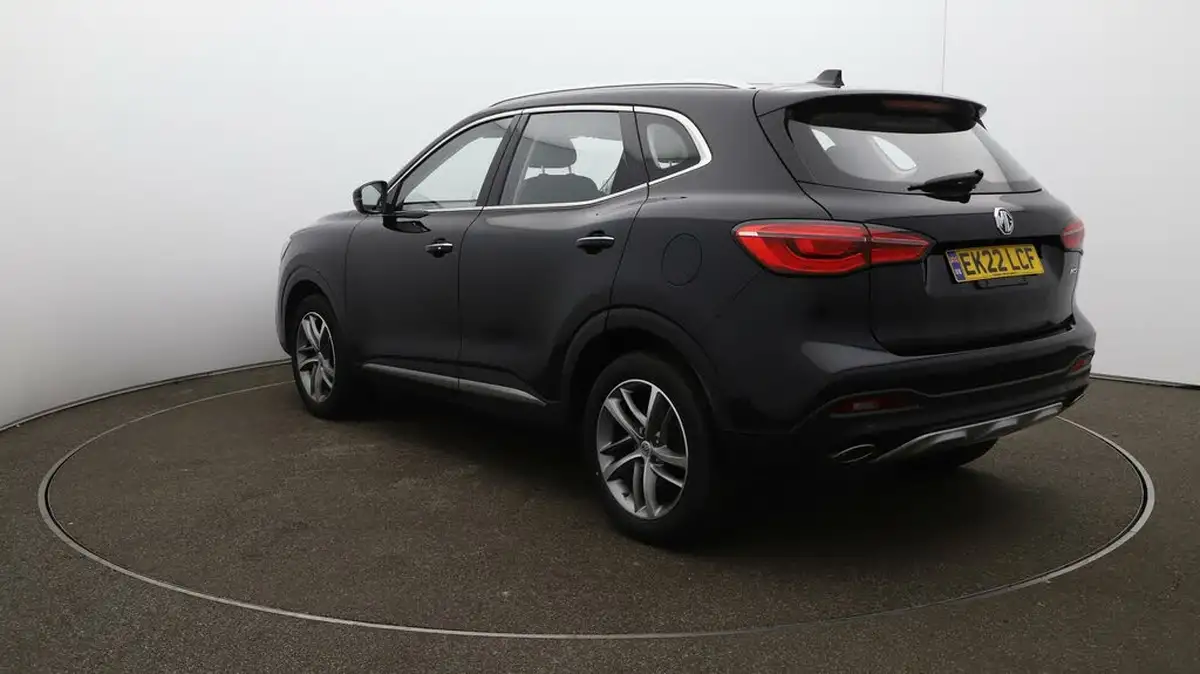 2022-mg-hs-15t-gdi-excite-162ps-big-60
