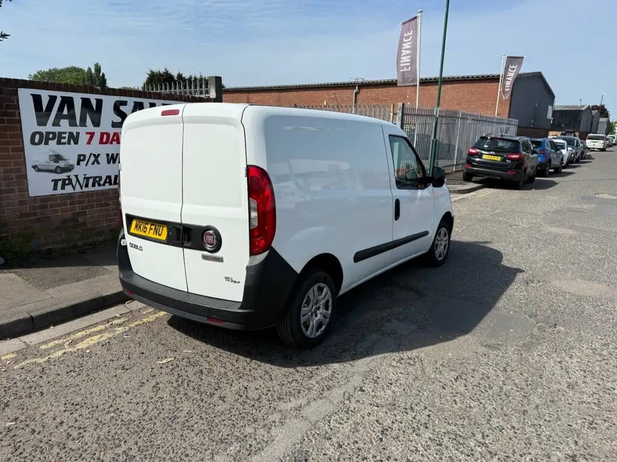 2015-fiat-doblo-cargo-13td-v-l1-refrigerated-van-big-7