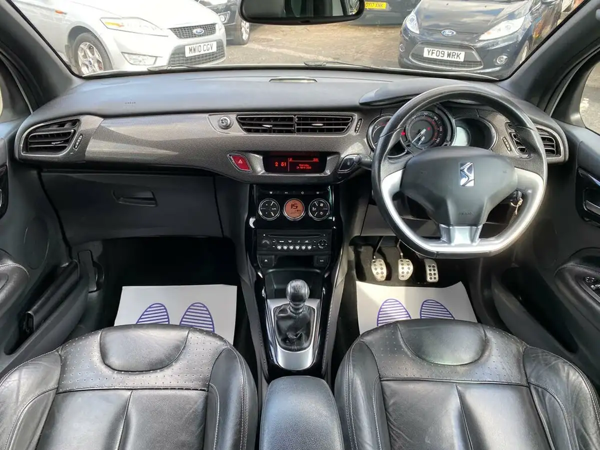 2014-citroen-ds3-16e-hdi-dsport-plus-big-2