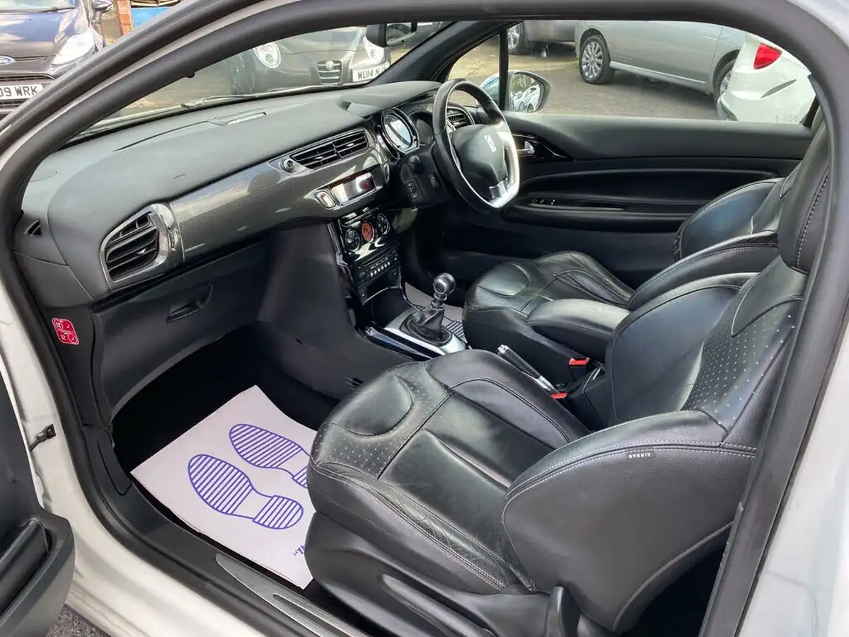 2014-citroen-ds3-16e-hdi-dsport-plus-big-30