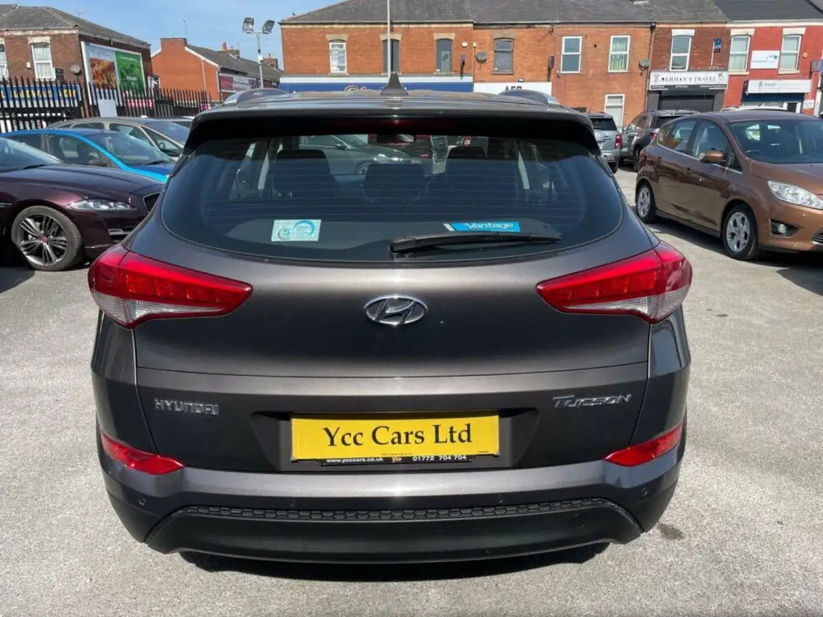 2016-hyundai-tucson-17crdi-blue-drive-se-116ps-big-6