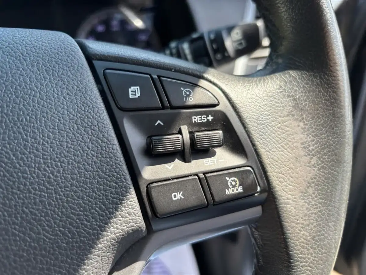 2017-hyundai-tucson-17crdi-blue-drive-se-nav-116ps-big-14