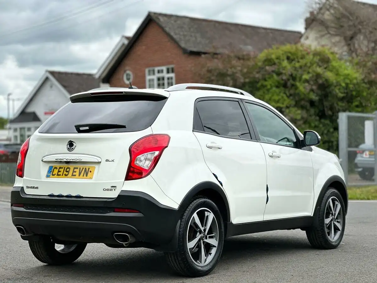 2019-kgm-ssangyong-korando-22td-elx-big-17