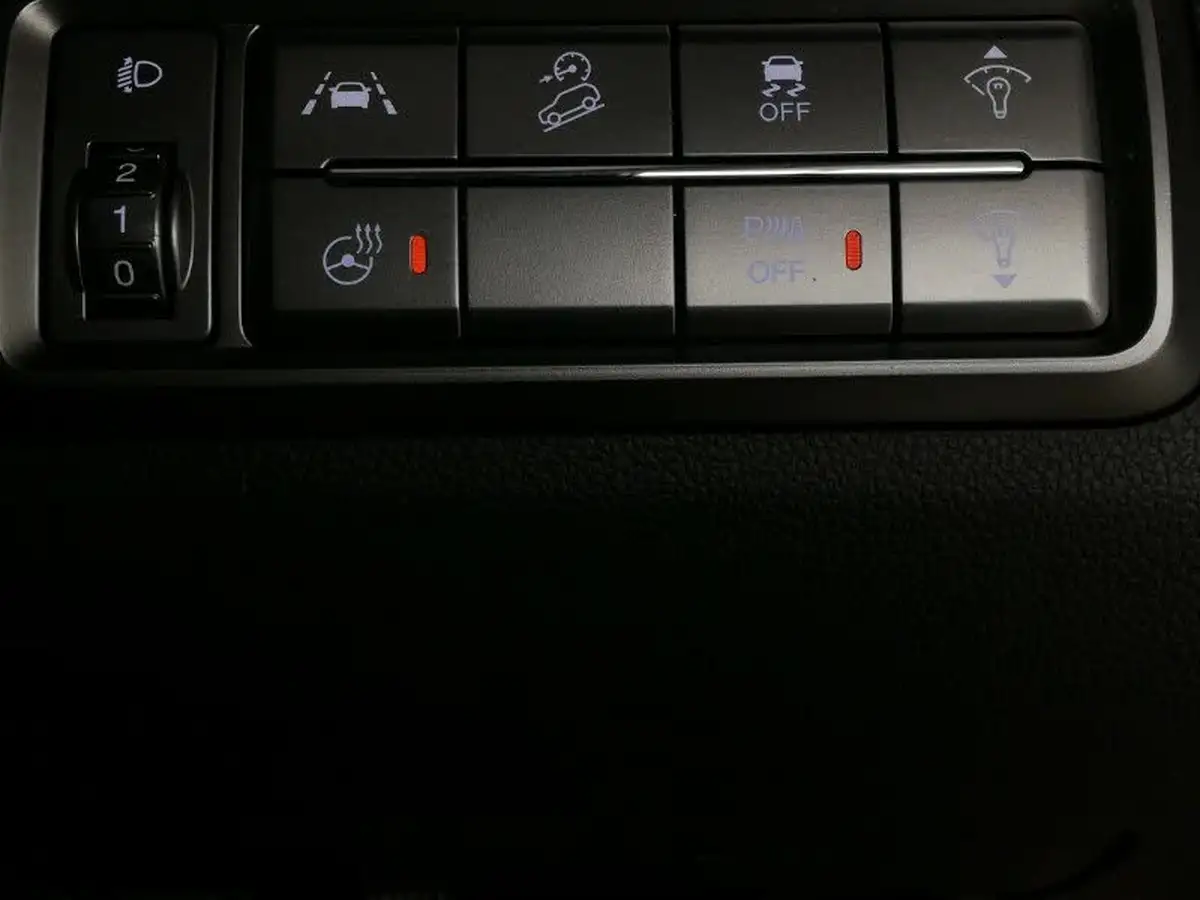 2021-kgm-ssangyong-tivoli-16td-ultimate-136ps-ss-auto-big-18