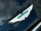 2017-aston-martin-db11-52-v12-small-18