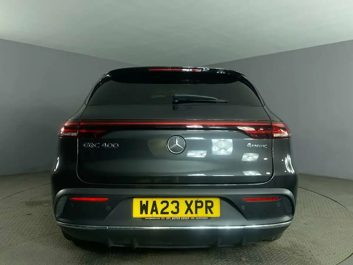 2022-mercedes-benz-eqc-e-eqc-400-amg-line-premium-big-6