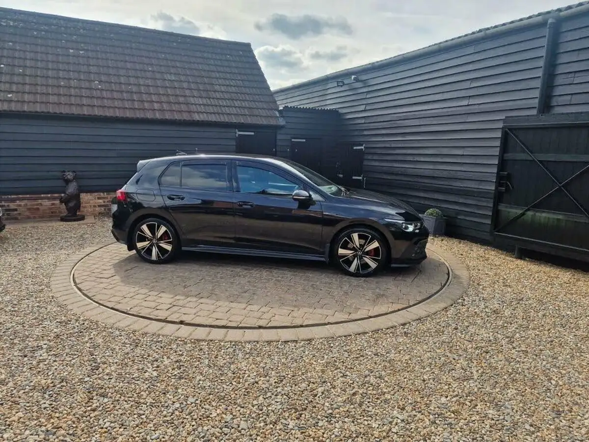 2021-volkswagen-golf-20tdi-gtd-big-38
