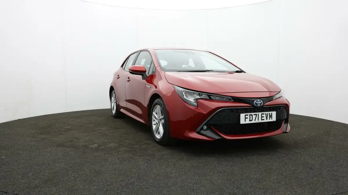 2022-toyota-corolla-18-vvt-i-icon-tech-trk-hatchback-5d-big-49