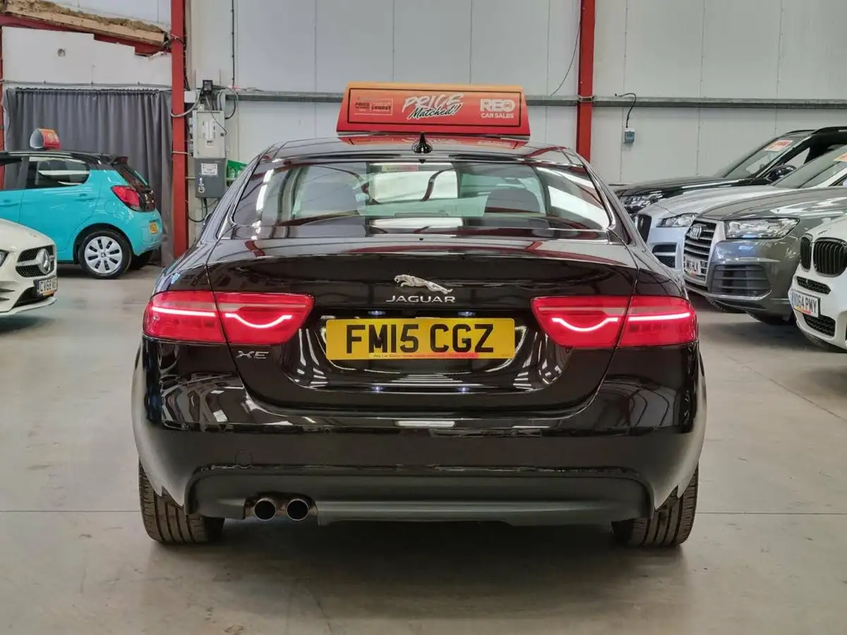 2015-jaguar-xe-20td-portfolio-180ps-auto-big-6