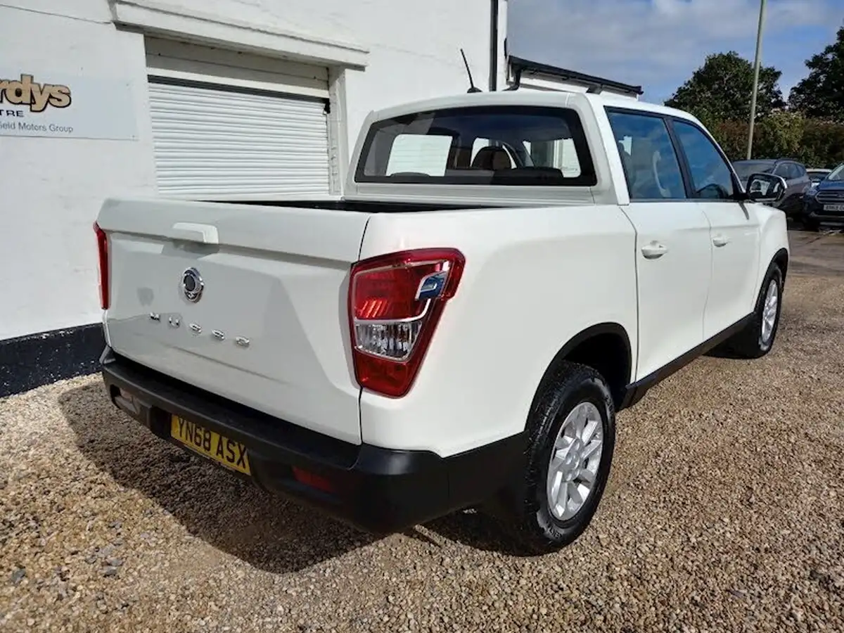 2018-kgm-ssangyong-musso-22td-ex-181ps-eu6-big-6