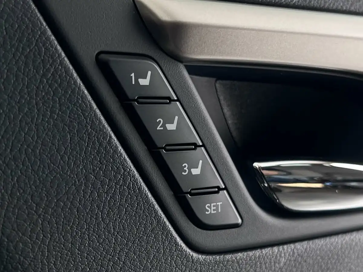 2022-lexus-rx-450h-l-35-rx-l-big-29