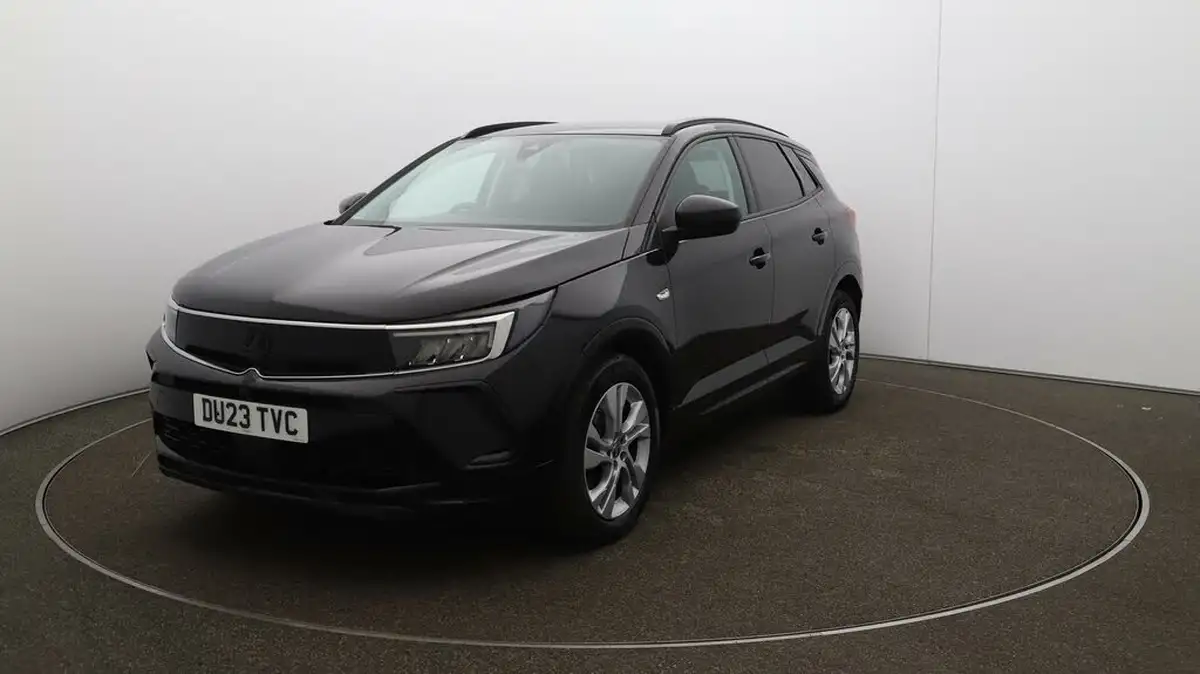 2023-vauxhall-grandland-12-gs-130ps-big-35