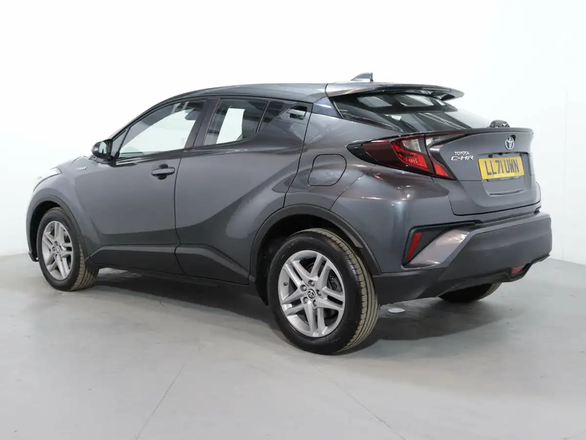 2022-toyota-c-hr-18-vvt-i-icon-big-4