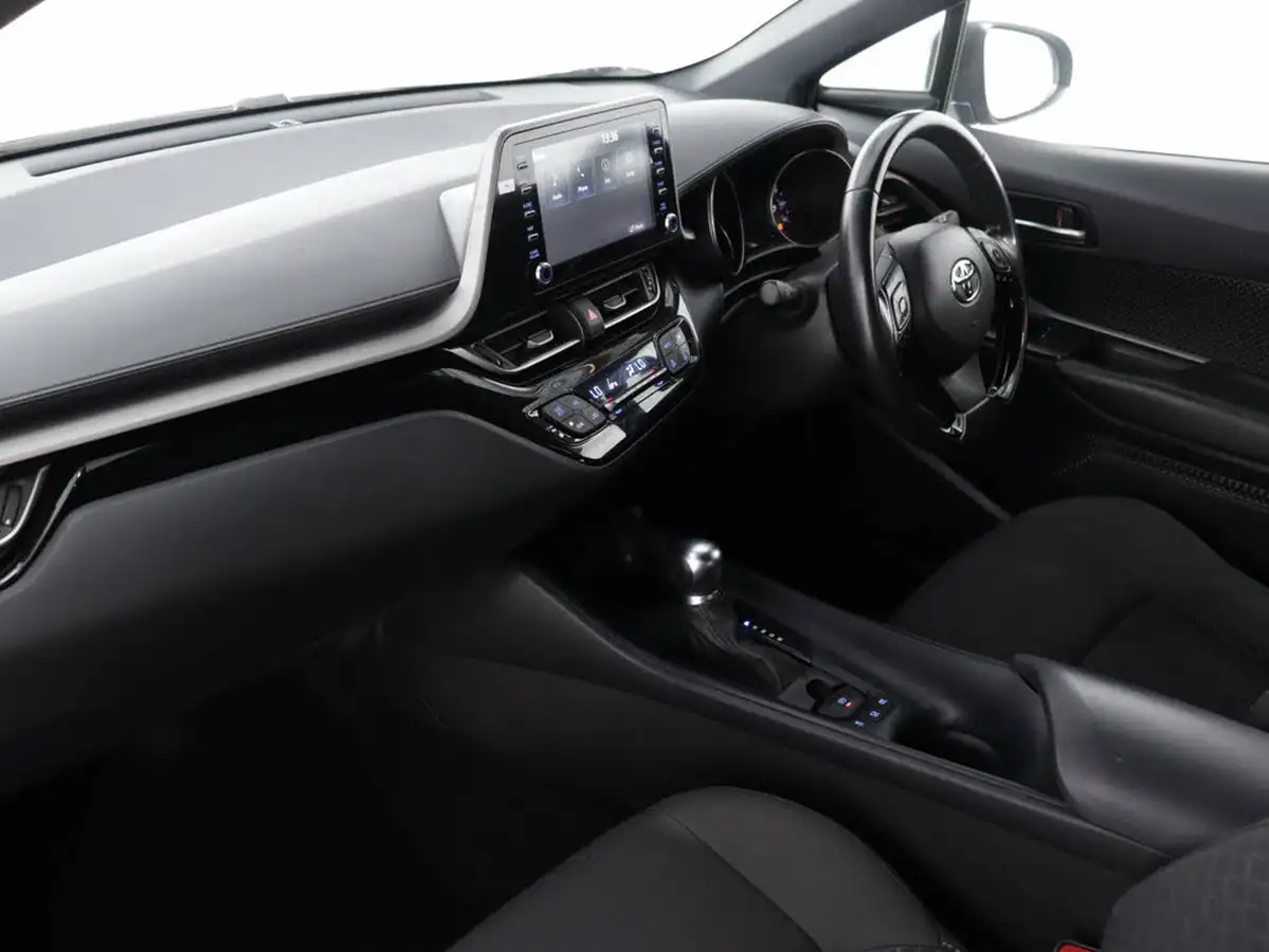 2022-toyota-c-hr-18-vvt-i-icon-big-32