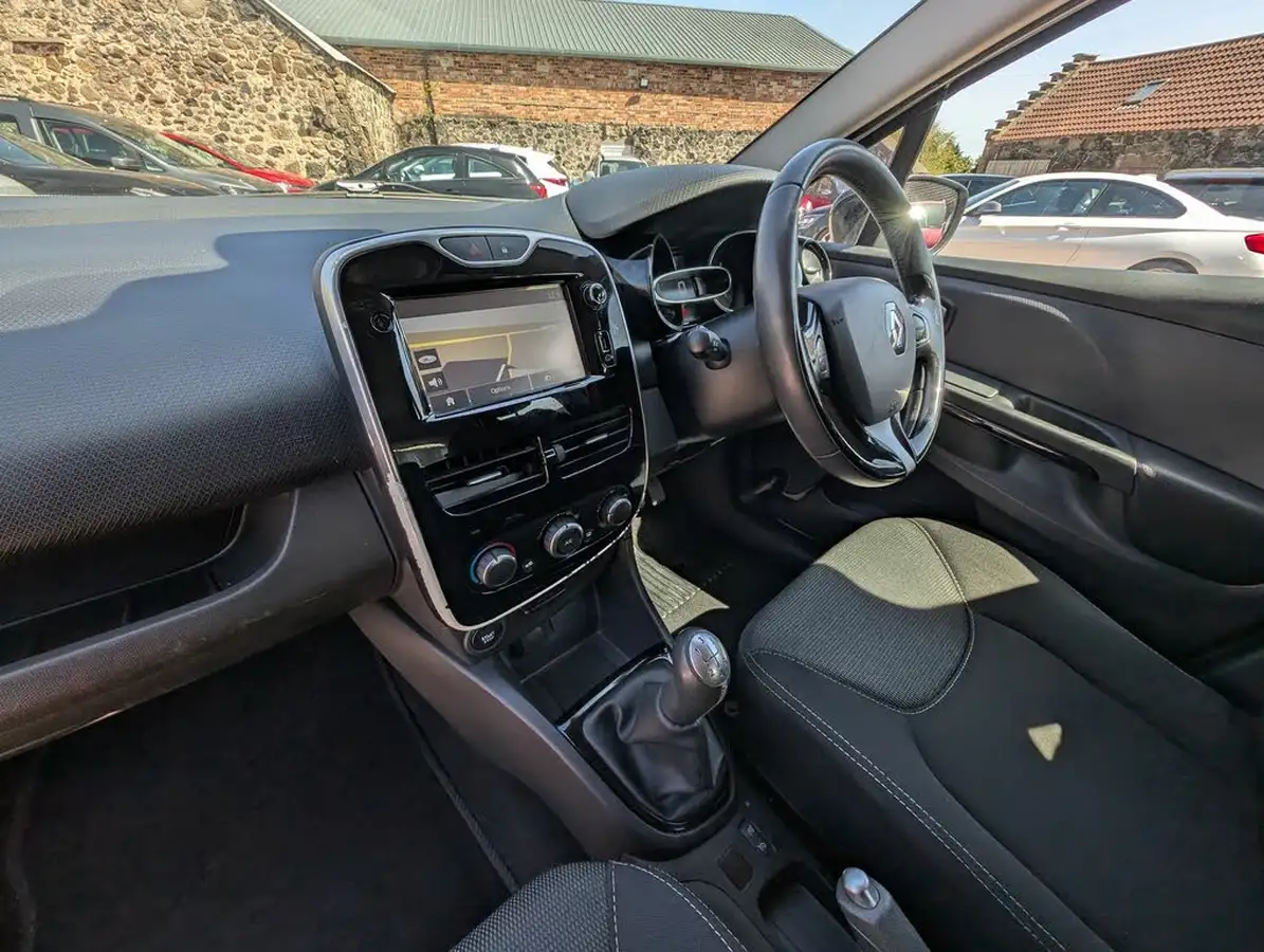 2015-renault-clio-12-dynamique-big-10