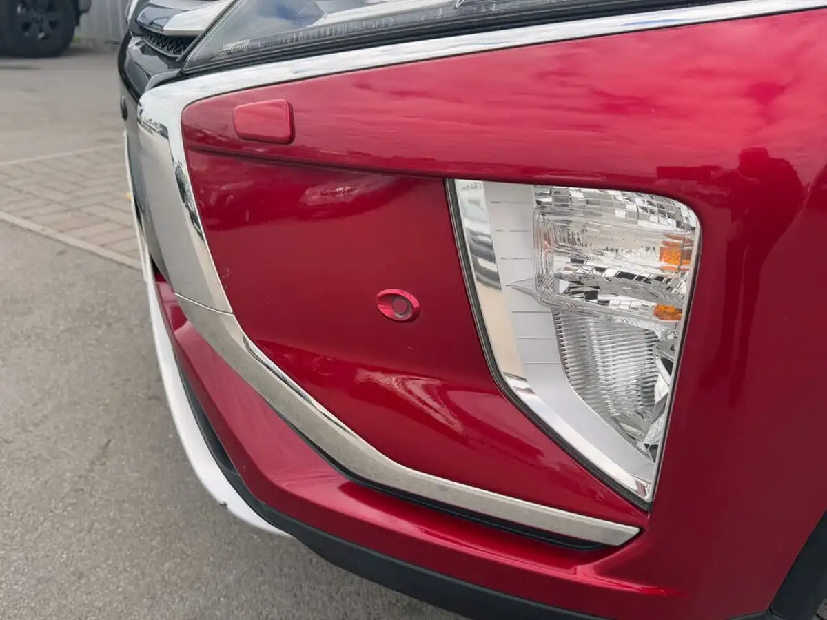 2019-mitsubishi-eclipse-cross-15-4-auto-big-15