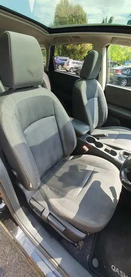 2010-nissan-qashqai-15td-n-tec-big-10