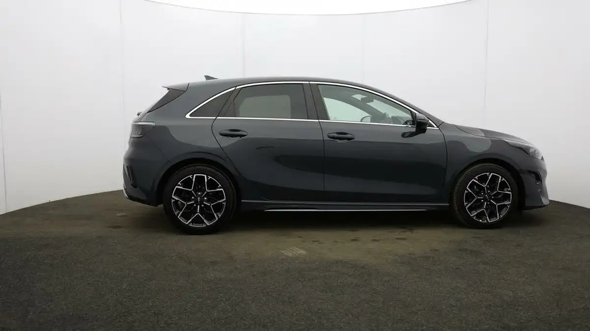 2023-kia-ceed-15-t-gdi-gt-line-158bhp-big-52
