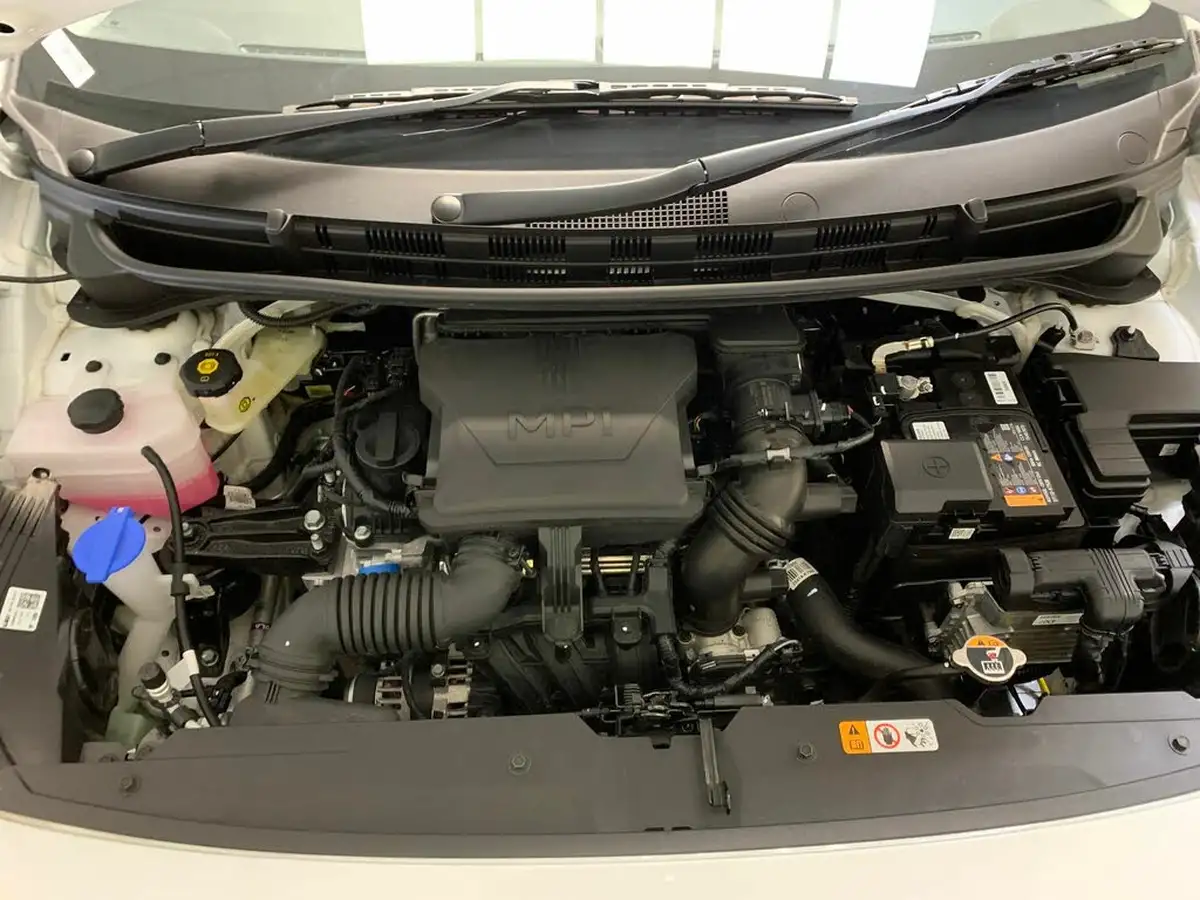 2024-hyundai-i10-10-premium-63ps-auto-big-38