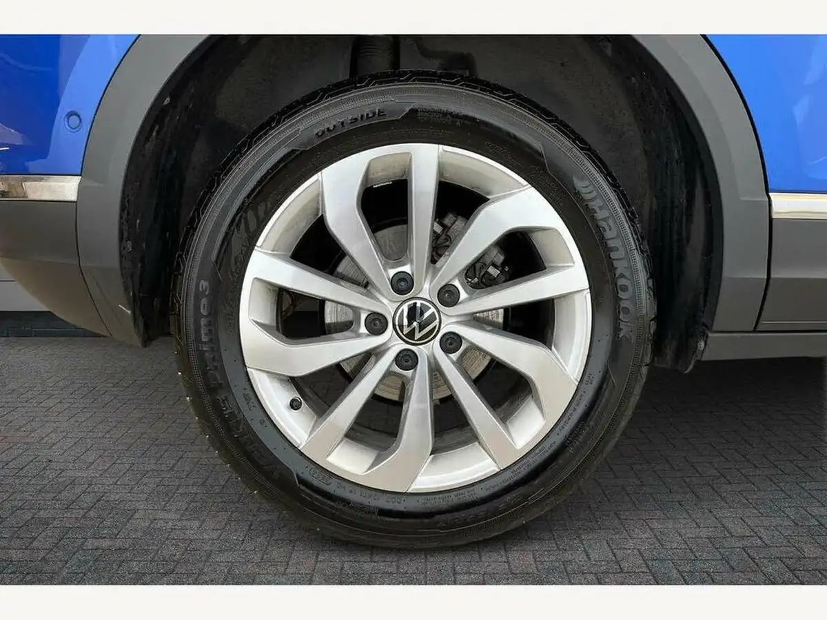 2024-volkswagen-t-roc-15-tsi-style-hatchback-5d-dsg-big-5