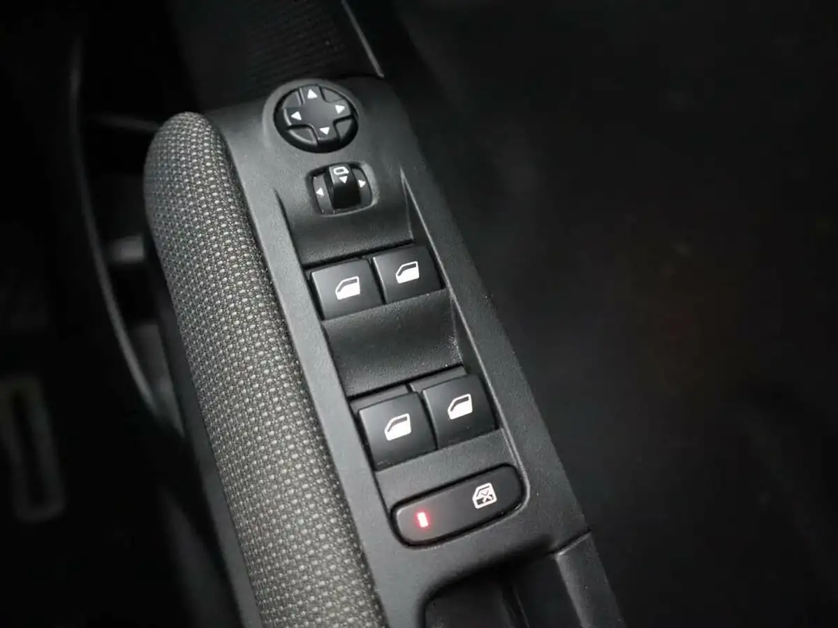 2022-citroen-c3-aircross-12-puretech-c-series-edition-big-23