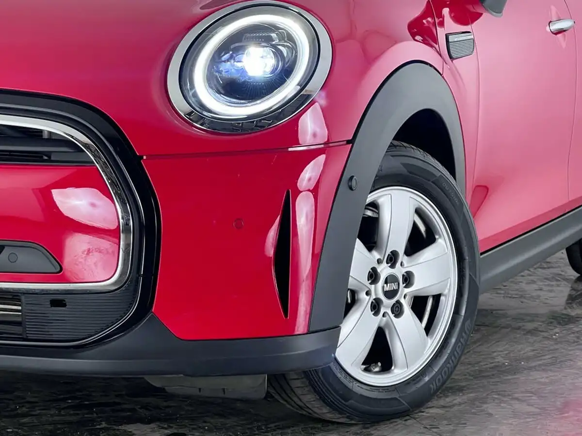 2022-mini-cooper-15-cooper-classic-hatchback-5d-big-34
