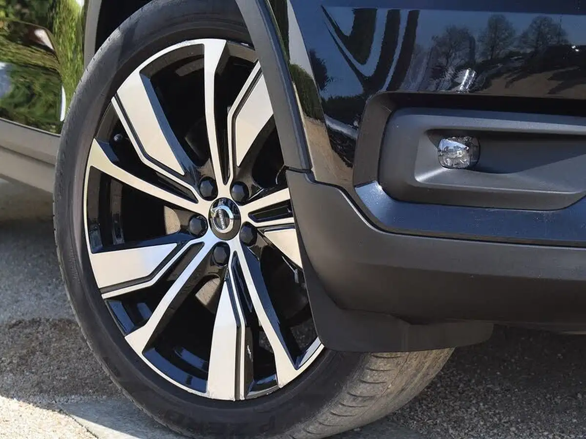 2022-volvo-xc40-15-t5-r-design-pro-big-8