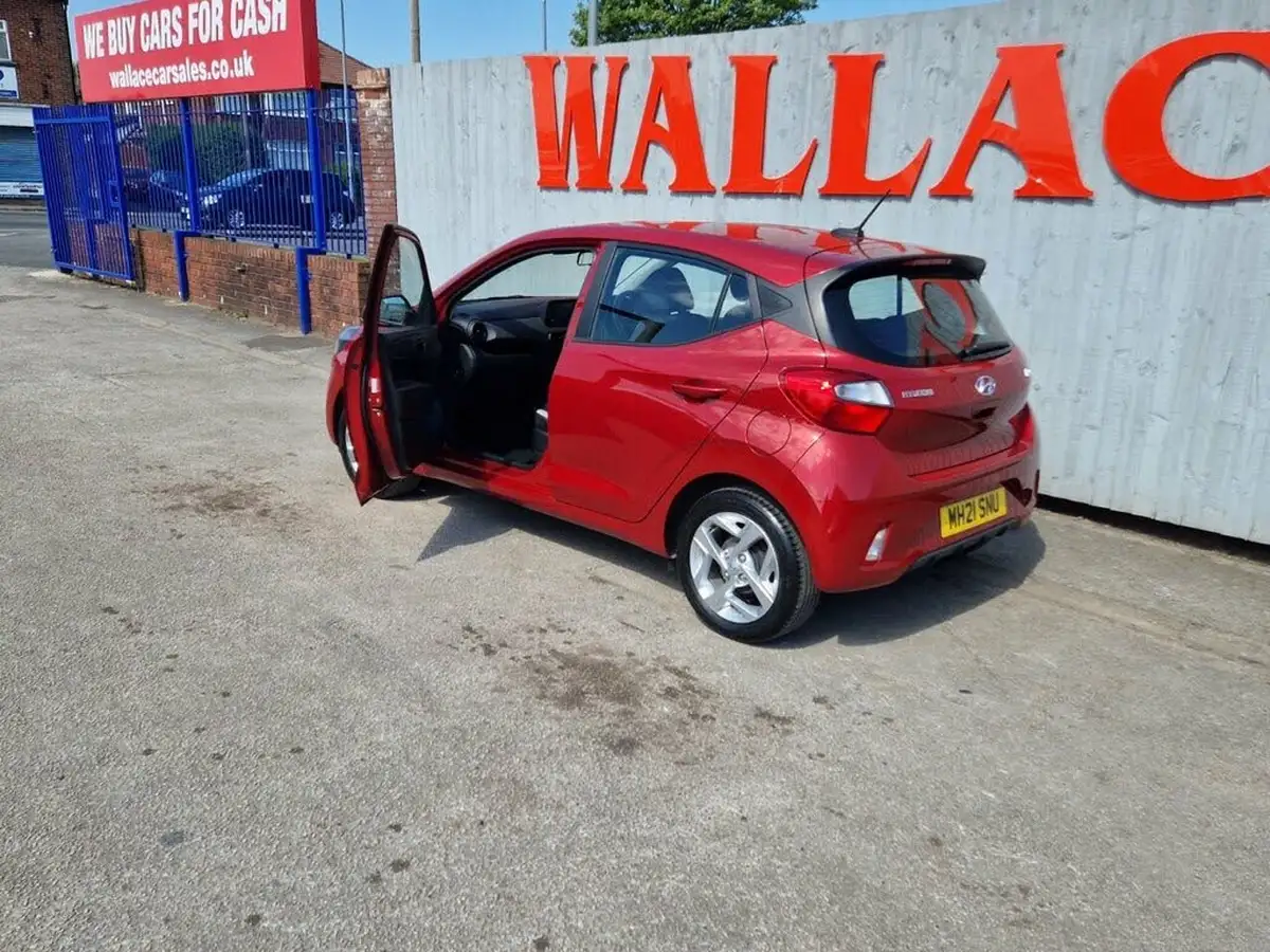 2021-hyundai-i10-10-se-connect-big-6