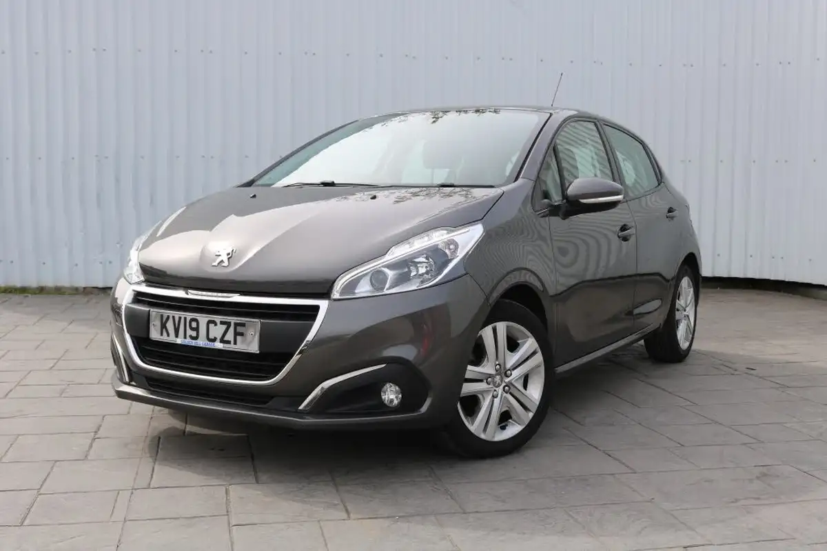 2019-peugeot-208-12-puretech-active-82bhp-ss-big-2
