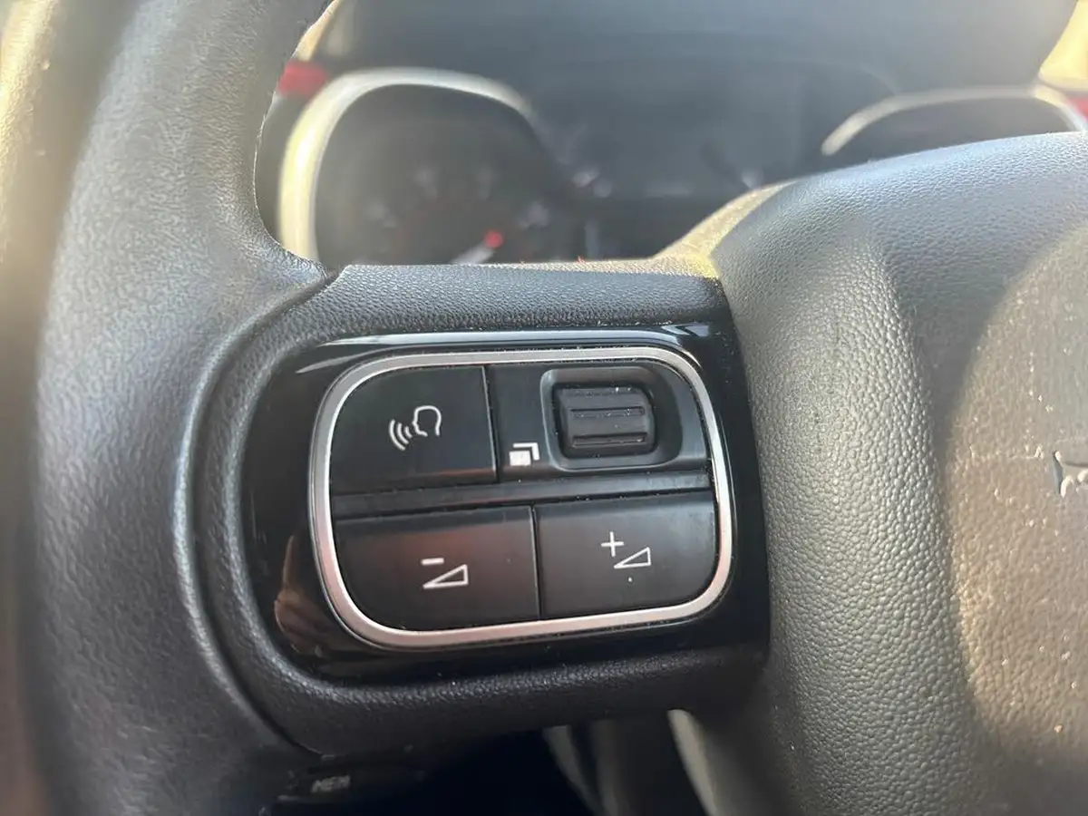 2018-citroen-c3-12-puretech-flair-nav-edition-82ps-big-15